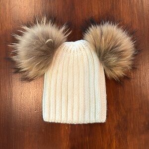 Double Pom Pom Cream Beanie